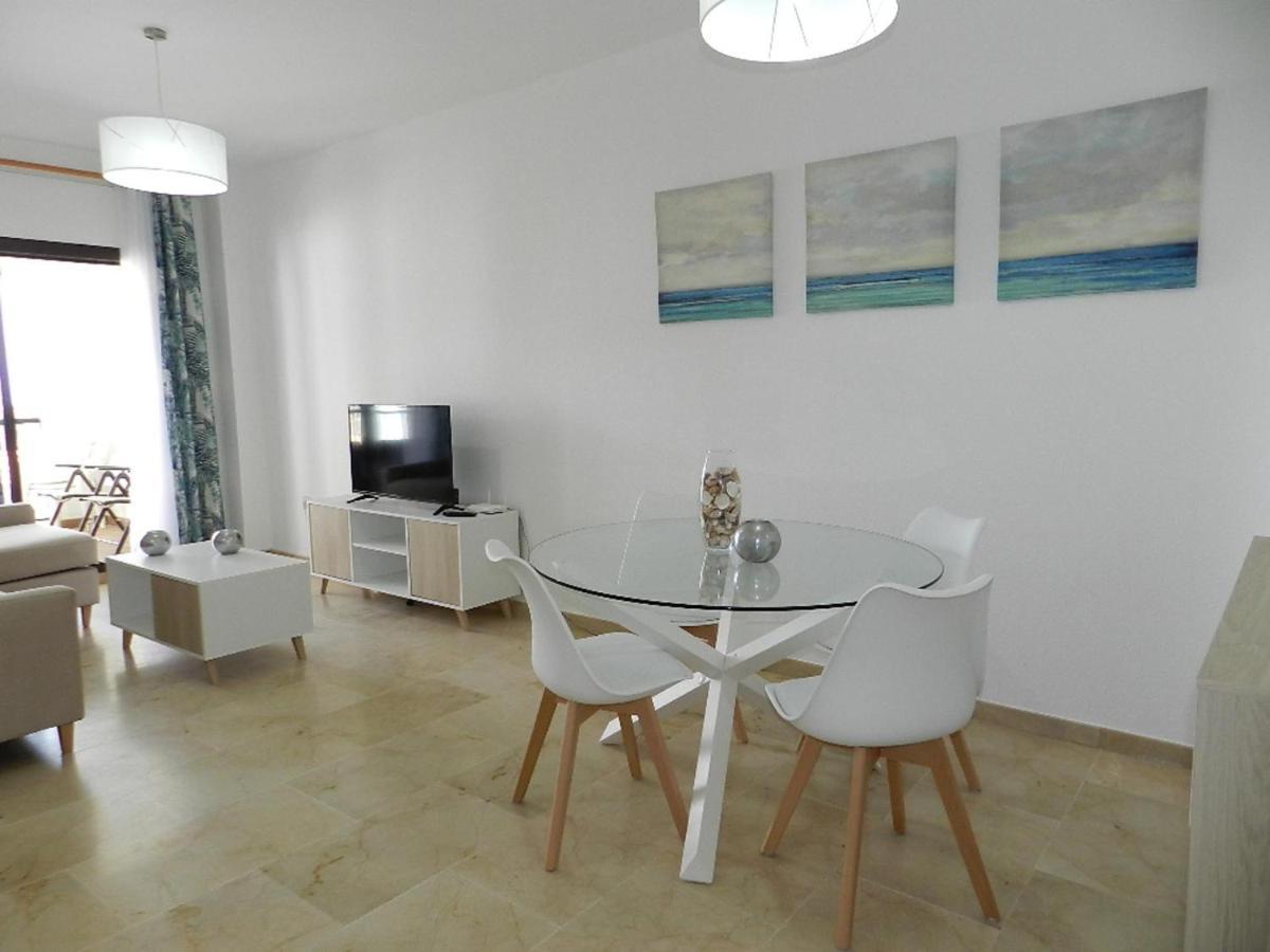 Apartamento Stunning Views Await You In Marina De La Duquesa Castillo de Sabinillas Exterior foto